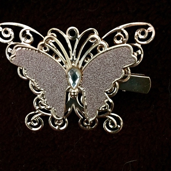 Butterfly Clips - Picture 2 of 3